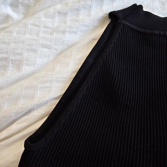 Aritzia Babaton Sculpt Knit Halter Top - 2021 - Black - Sz S - NWT - Picture 4 of 12
